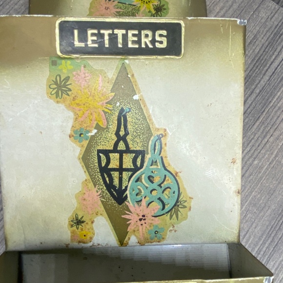 Vintage/ Antique Metal Bill, Letters, Mail, Memo, Key 🔑 Holder - Picture 5 of 11